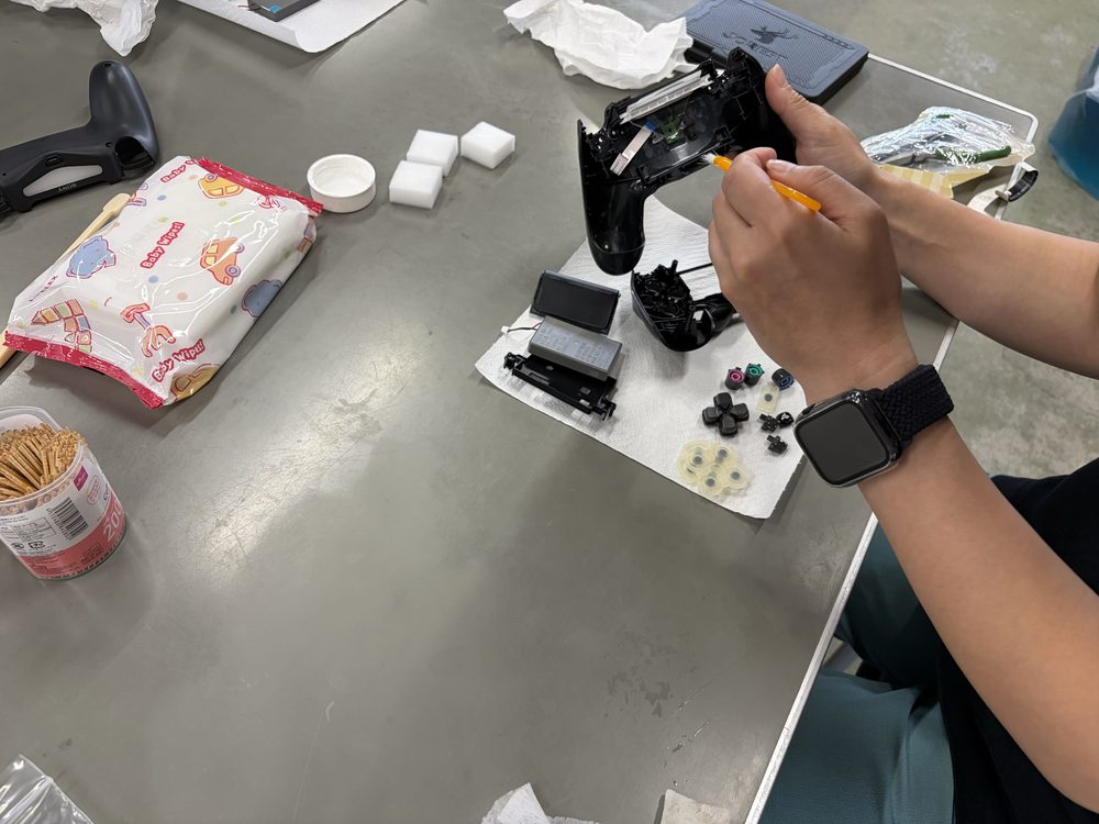 組み立て作業